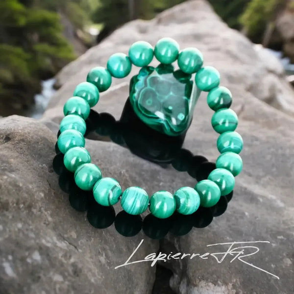 Bracelet pierre naturelle en Malachite véritable, bijou de lithothérapie vert pour la protection, la transformation et l’équilibre émotionnel. Bracelet sur mesure pour femme et homme – La Pierre FR.