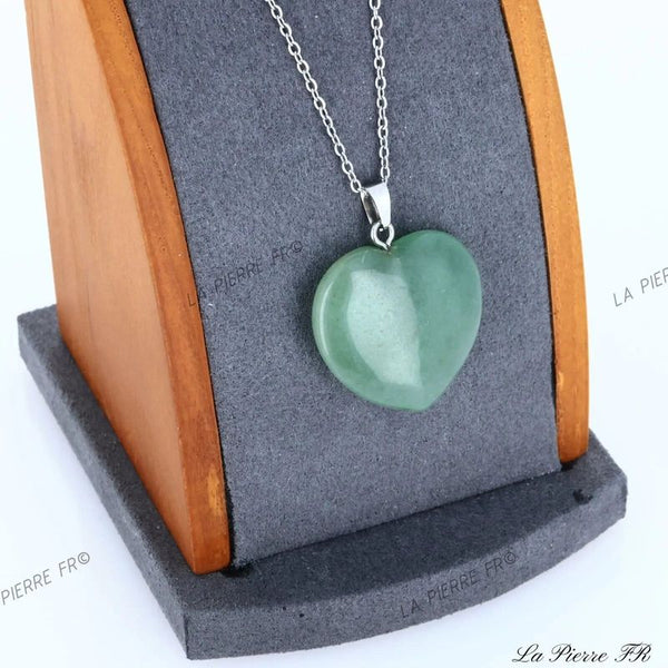 Bijou en pierre naturelle : pendentif cœur aventurine verte