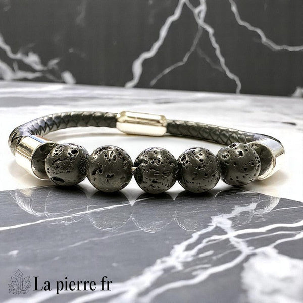 Bracelet homme cuir simple rang La Pierre Fr avec 5 perles Pierre de Lave 8mm noires volcaniques, fermoir acier, symbole d'ancrage.