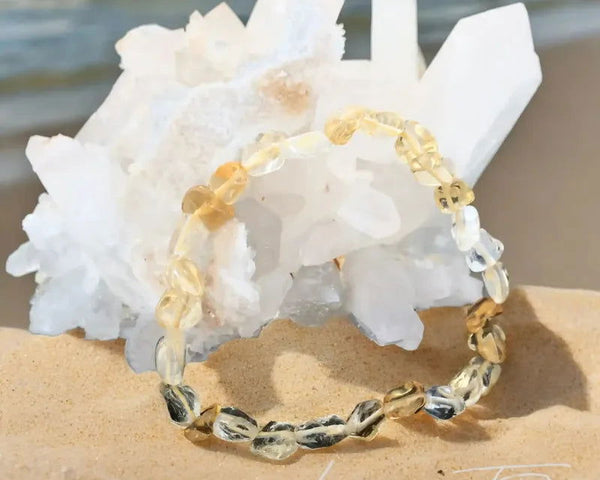 Bracelet chakra plexus solaire : signification, vertus & pierres associées