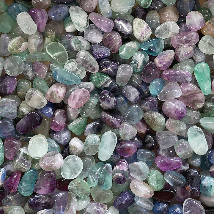 Fluorine (Fluorite) multicolore : vertus, signification et propriétés en lithothérapie