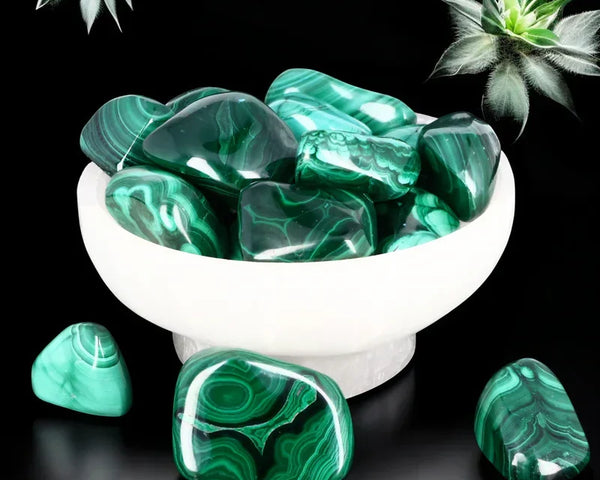 Malachite et aventurine verte, comparatif de deux pierres vertes - La Pierre FR