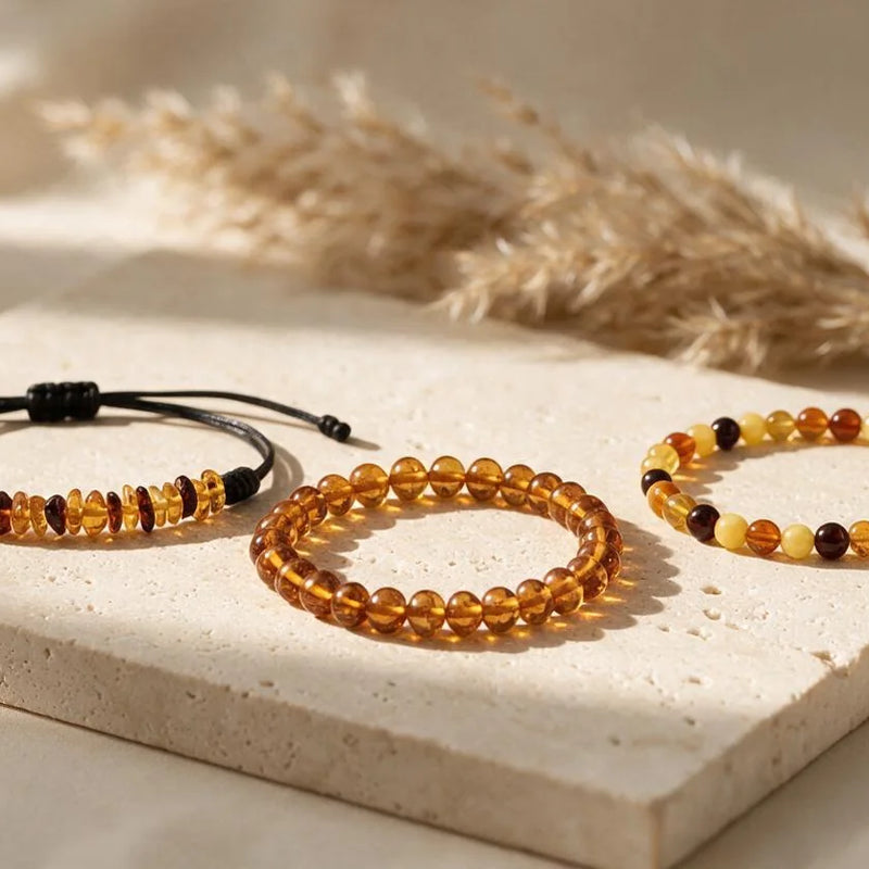 Bracelets en ambre véritable, pierre naturelle, sur travertin