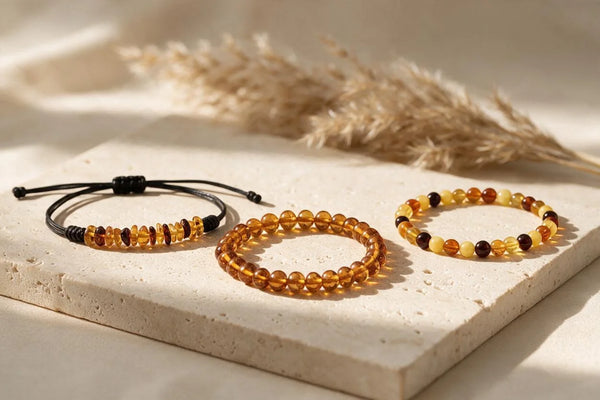 Bracelets en ambre véritable, pierre naturelle, sur travertin