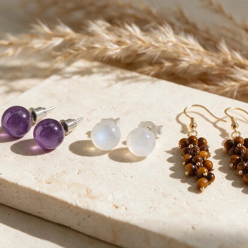 Boucles d'oreilles en pierre naturelle, sur travertin