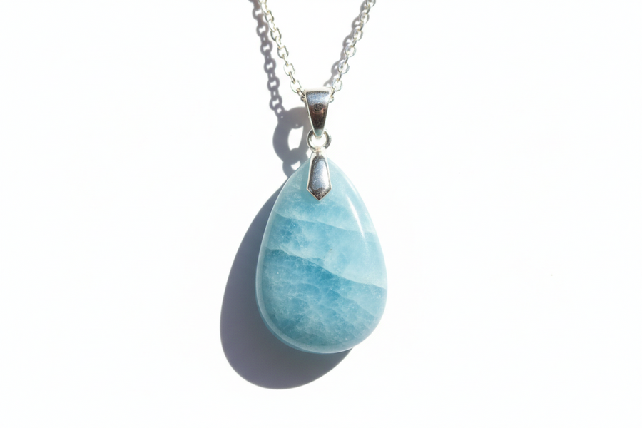 Pendentif chakra gorge en pierre naturelle véritable monté sur argent 925 rhodié