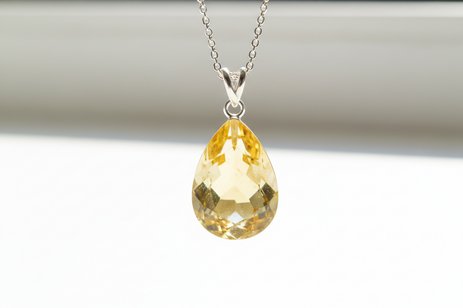 Pendentif chakra plexus solaire en pierre naturelle véritable monté sur argent 925 rhodié