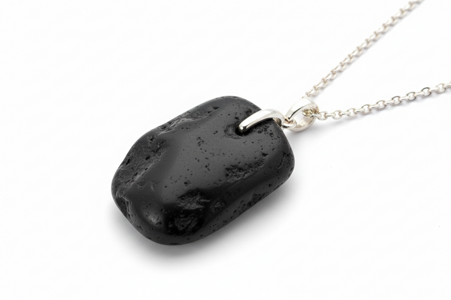 Pendentif en pierre noire naturelle véritable monté sur argent 925 rhodié