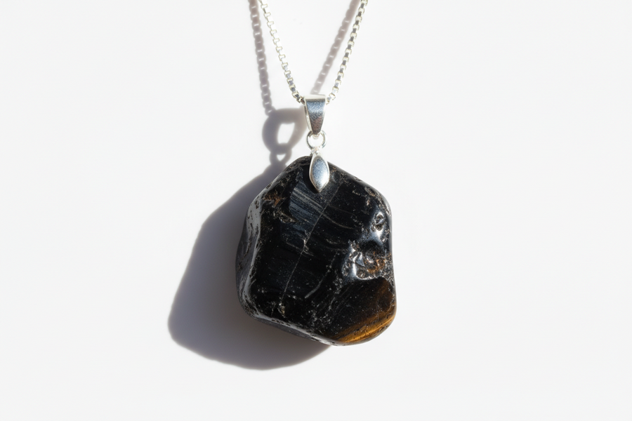 Pendentif protection en pierre naturelle véritable monté sur argent 925 rhodié