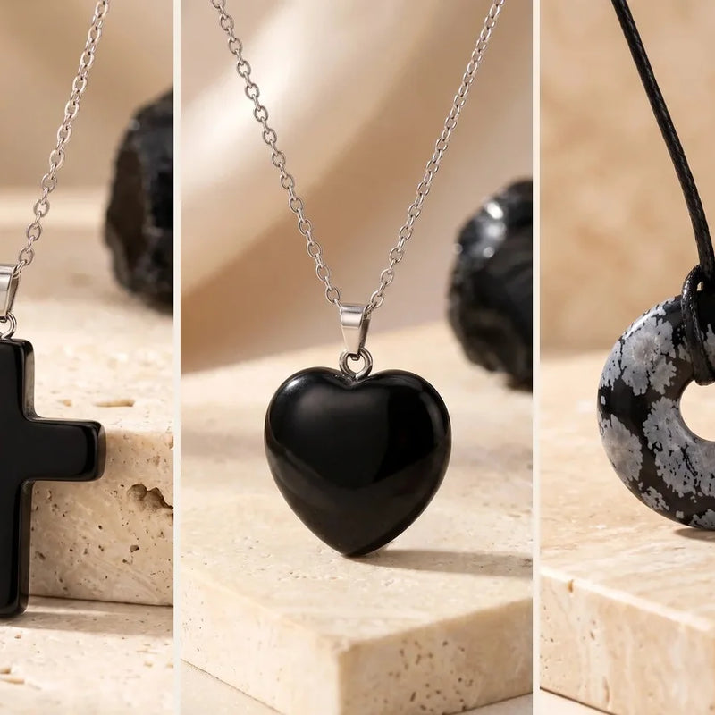 Pendentif obsidienne, pierre naturelle, sur travertin
