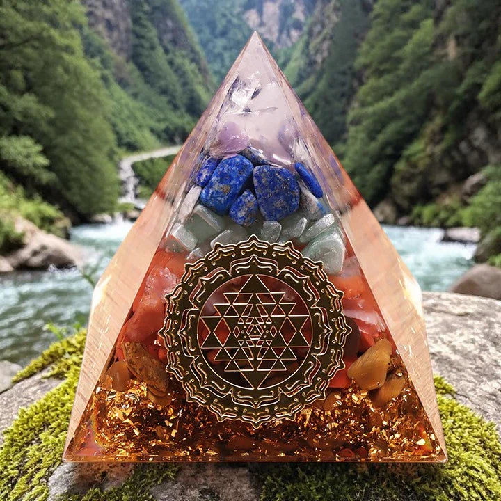 Pyramide Orgonite 7 Chakras en Pierre Naturelle