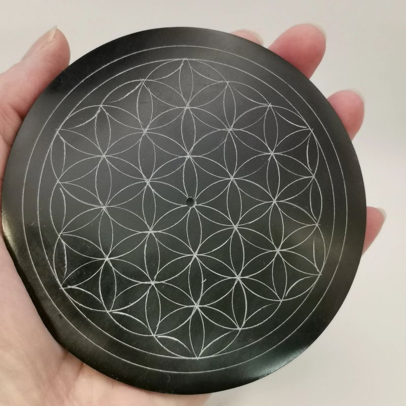 Porte-encens en pierre naturelle saponite noire, motif Fleur de Vie sacré, pour rituel et méditation