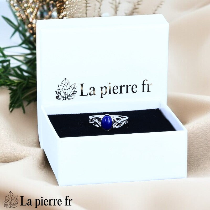 Vue de la bague Lapis Lazuli rhodié Chantelle, pierre naturelle bleu royal