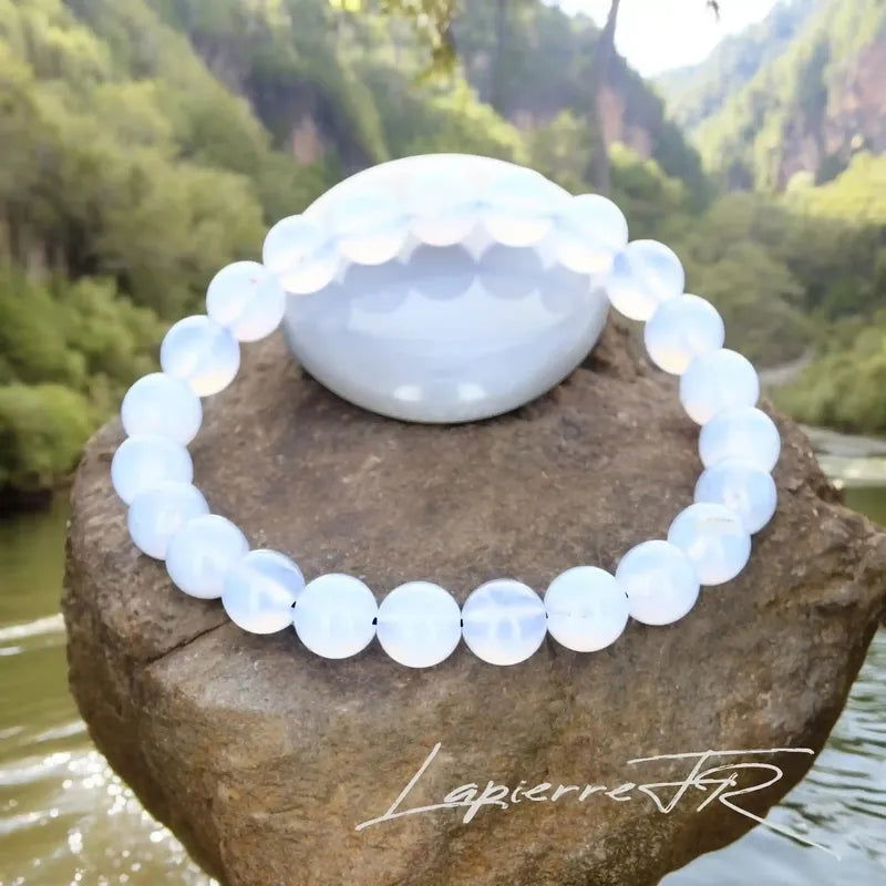 Bracelet sur mesure en perles rondes de Calcédoine Bleue naturelle 6mm pour lithothérapie et communication