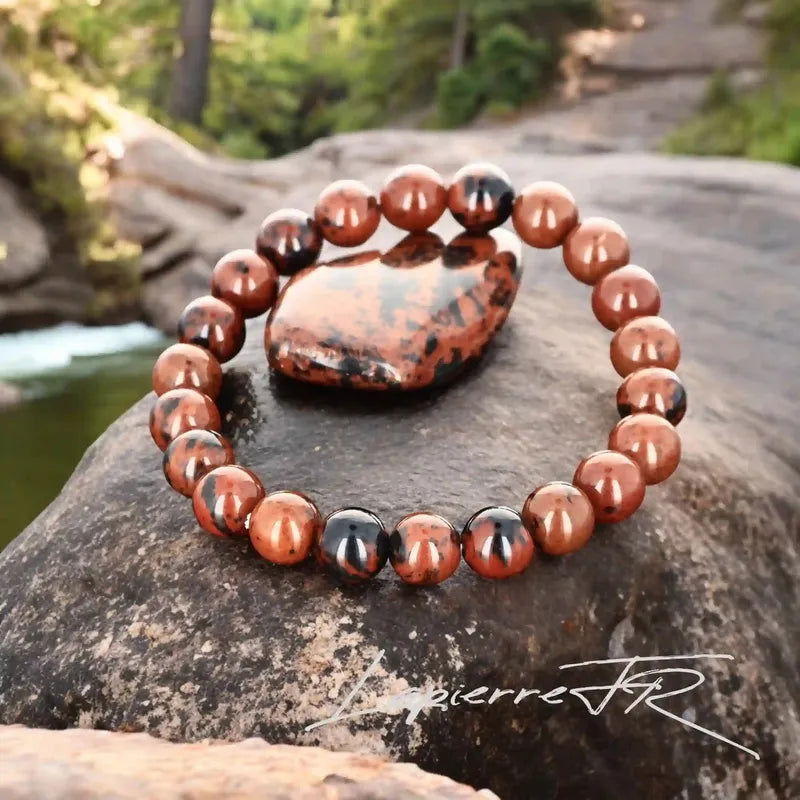 Bracelet pierre naturelle en Obsidienne Acajou véritable, bijou de lithothérapie marron et noir pour l’ancrage, la protection et la force intérieure. Bracelet sur mesure pour femme et homme – La Pierre FR.