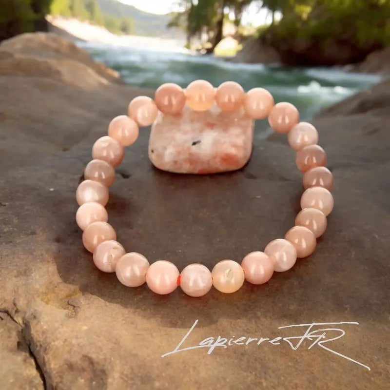 Bracelet pierre naturelle en Pierre de Soleil véritable, bijou de lithothérapie orange scintillant pour l’énergie positive, la confiance et la vitalité intérieure. Bracelet sur mesure pour femme et homme – La Pierre FR.