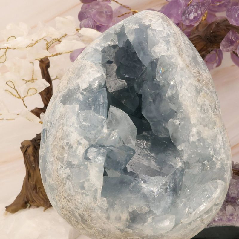 Géode de Célestite naturelle de Madagascar, amas cristallin bleu doux, pierre d'apaisement