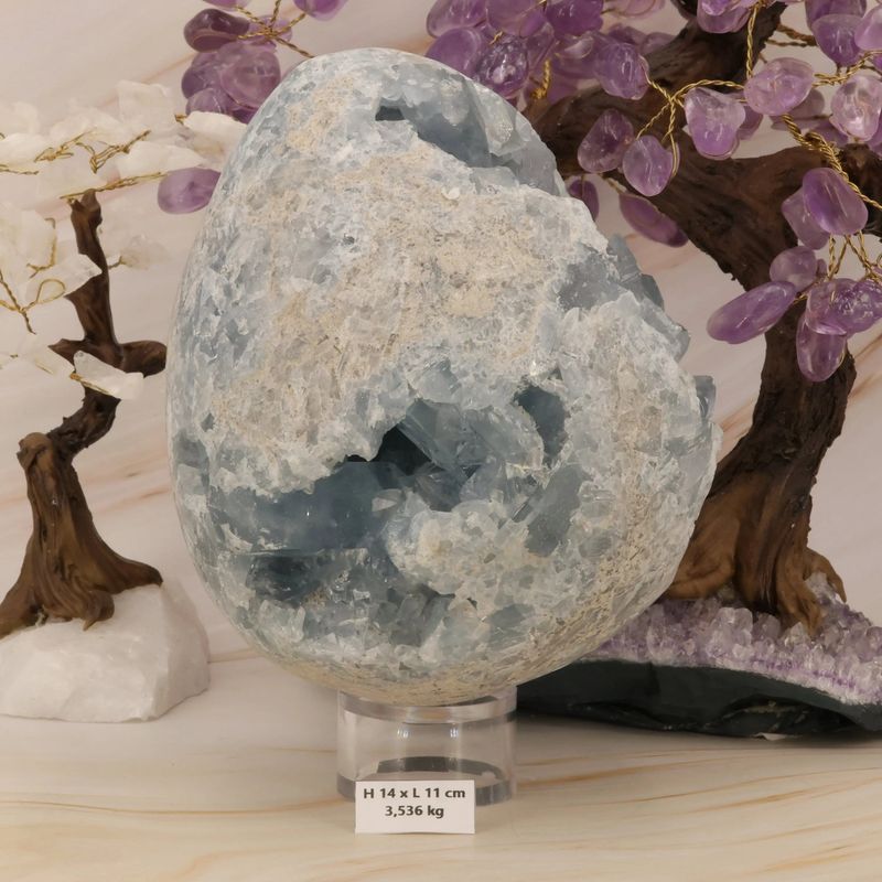 Célestite bleue de Madagascar, druse de cristaux délicats, pièce de décoration naturelle
