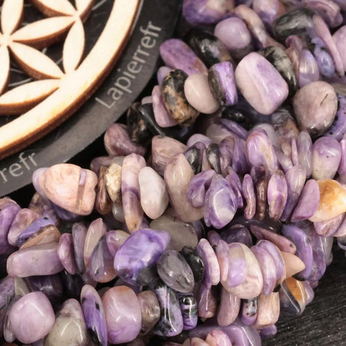 Perles Charoite en pierre naturelle baroque sur fil de 36 cm pour la création de bijoux