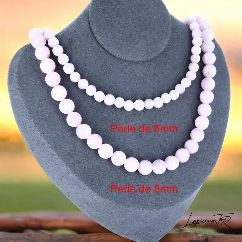 Collier Kunzite, bijou femme en pierre naturelle, perles rondes aux tons roses et lilas, favorisant la tendresse, la douceur et l’équilibre intérieur.
