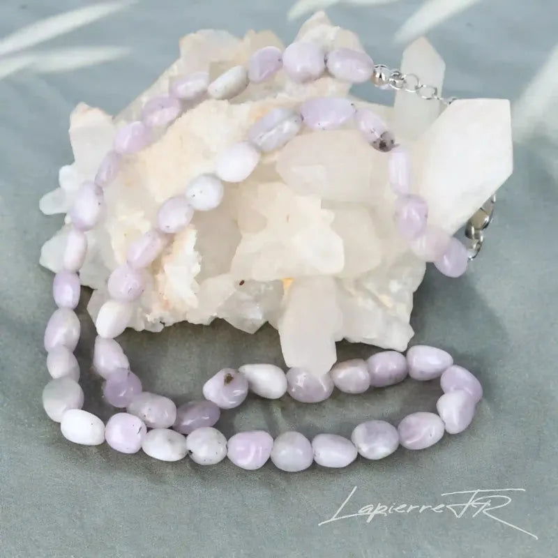 Collier pierres naturelles en Kunzite - La Pierre FR