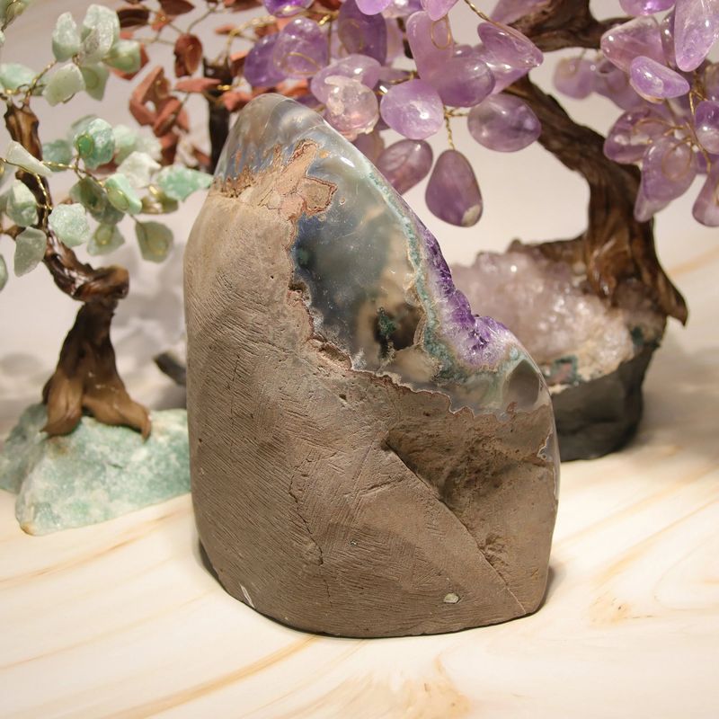 Géode Améthyste d'Uruguay de collection, amas de quartz violet naturel pour décoration et lithothérapie