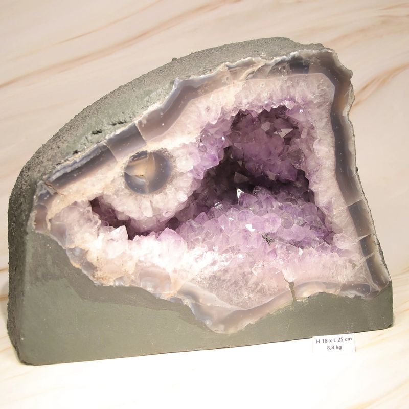 Géode Améthyste à poser d'Uruguay - La Pierre FR