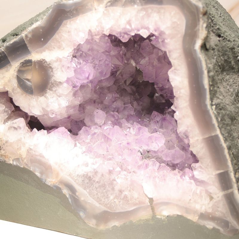 Géode Améthyste à poser d'Uruguay - La Pierre FR