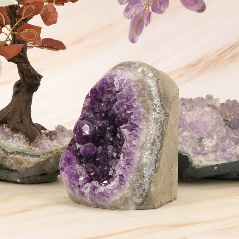 Géode Améthyste cathédrale à poser d'Uruguay de 519g - La Pierre FR