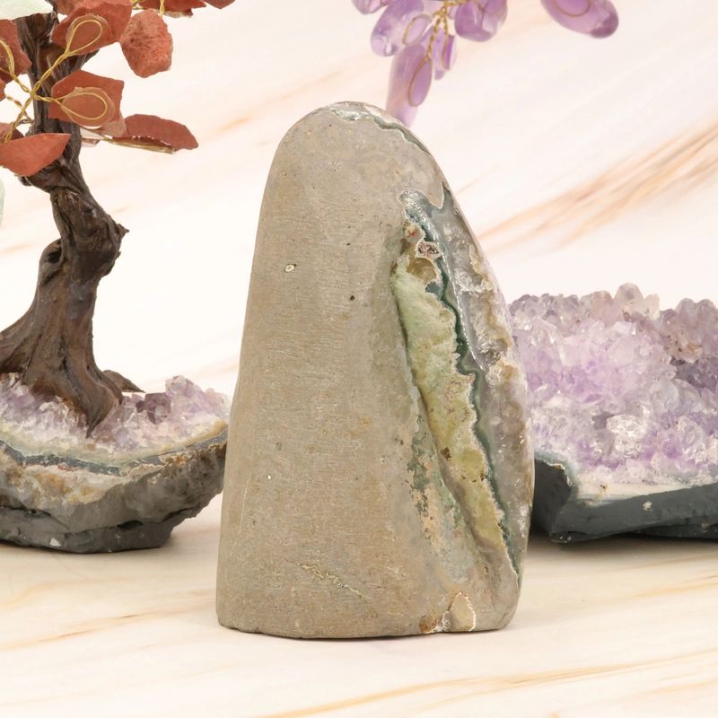 Géode Améthyste d'Uruguay à poser de 507g - La Pierre FR