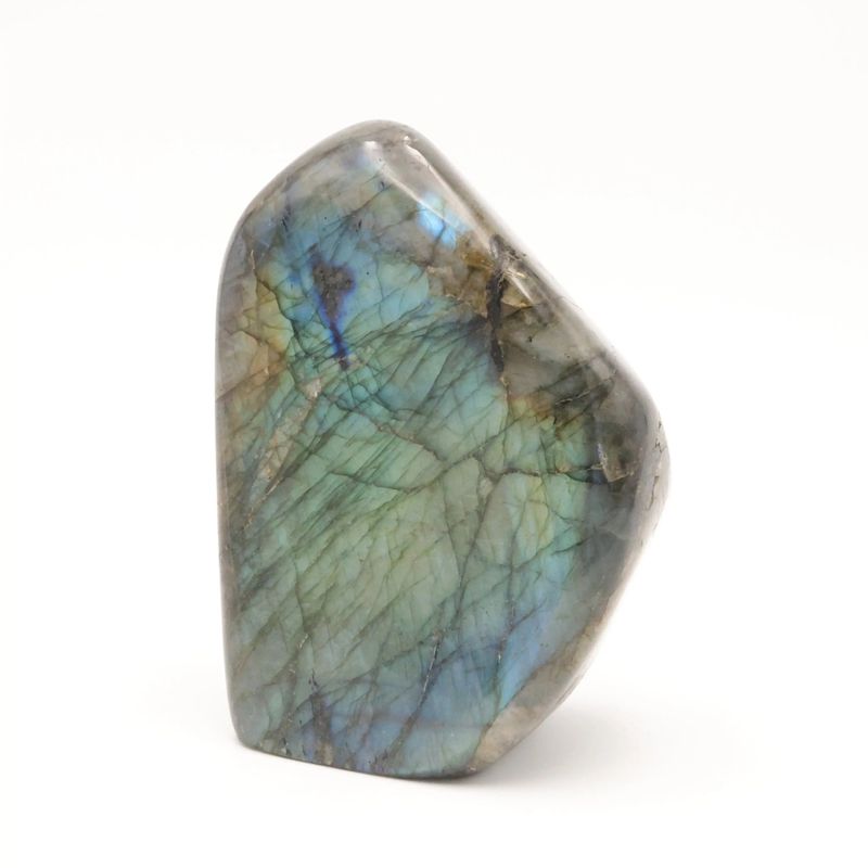 Labradorite de Madagascar aux reflets irisés, pierre naturelle décorative de collection