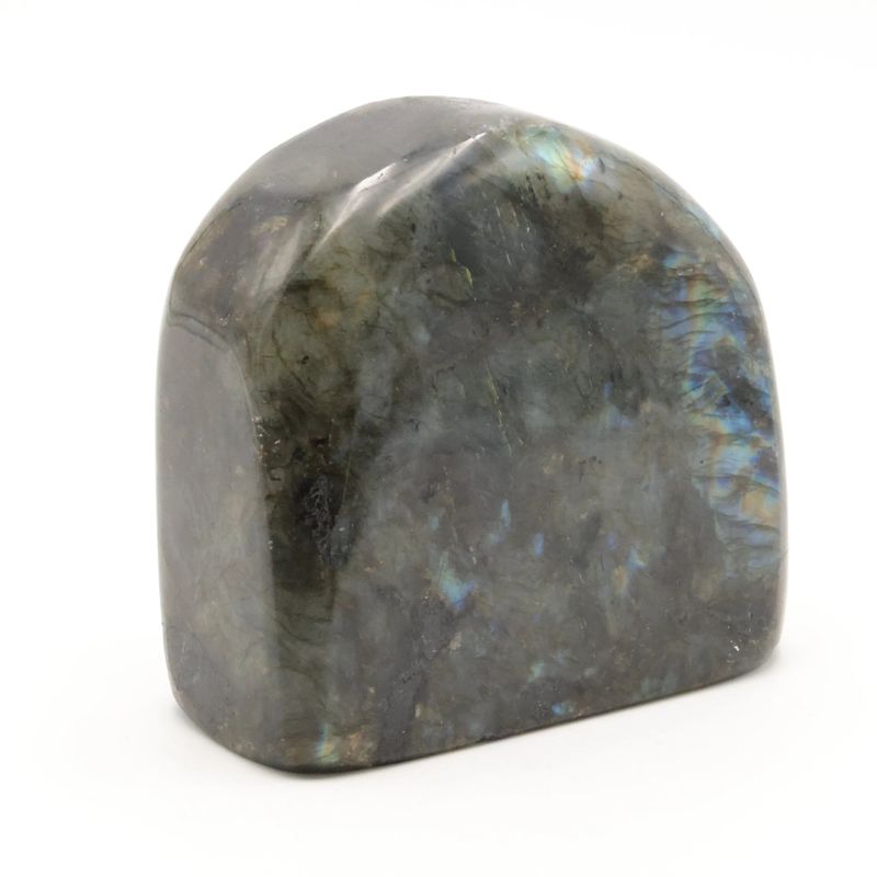 Détail des éclats labradorescents de la Labradorite de Madagascar, minéral naturel poli