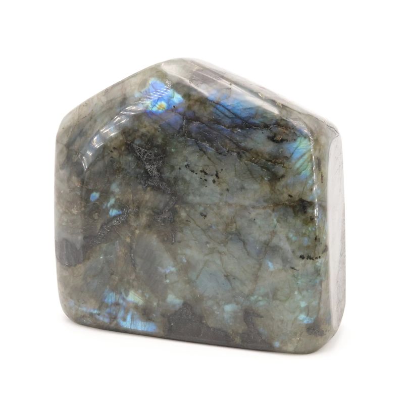 Détail des reflets labradorescents de la Labradorite de Madagascar, minéral naturel poli