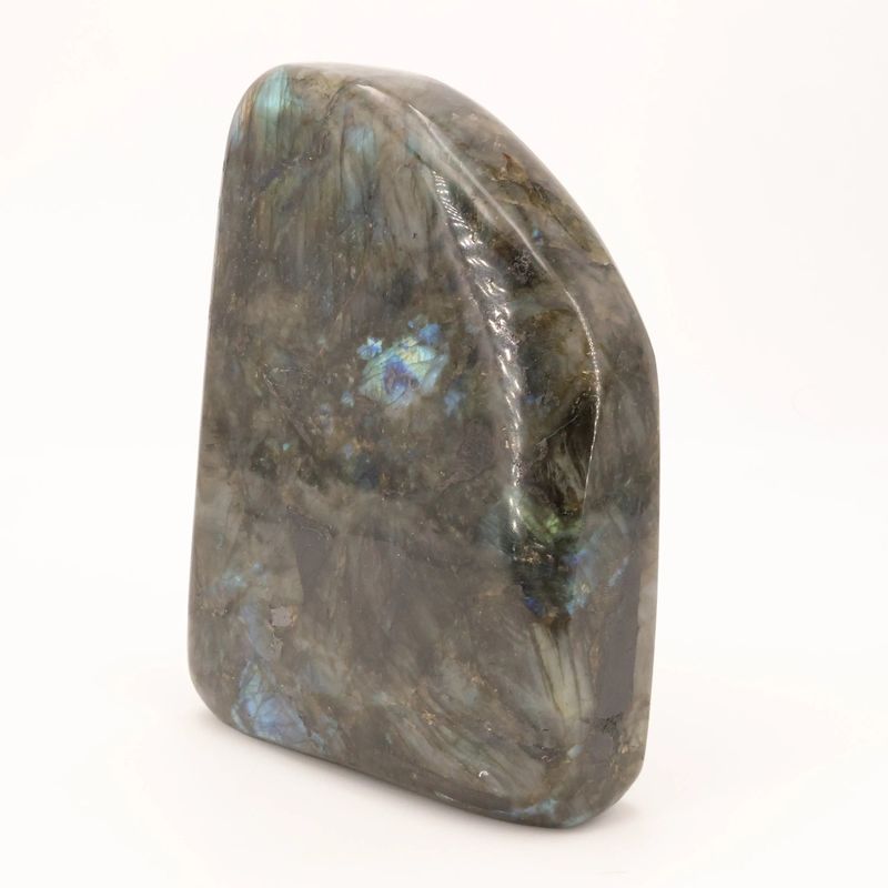 Grande Labradorite de Madagascar aux reflets irisés, pierre naturelle de collection