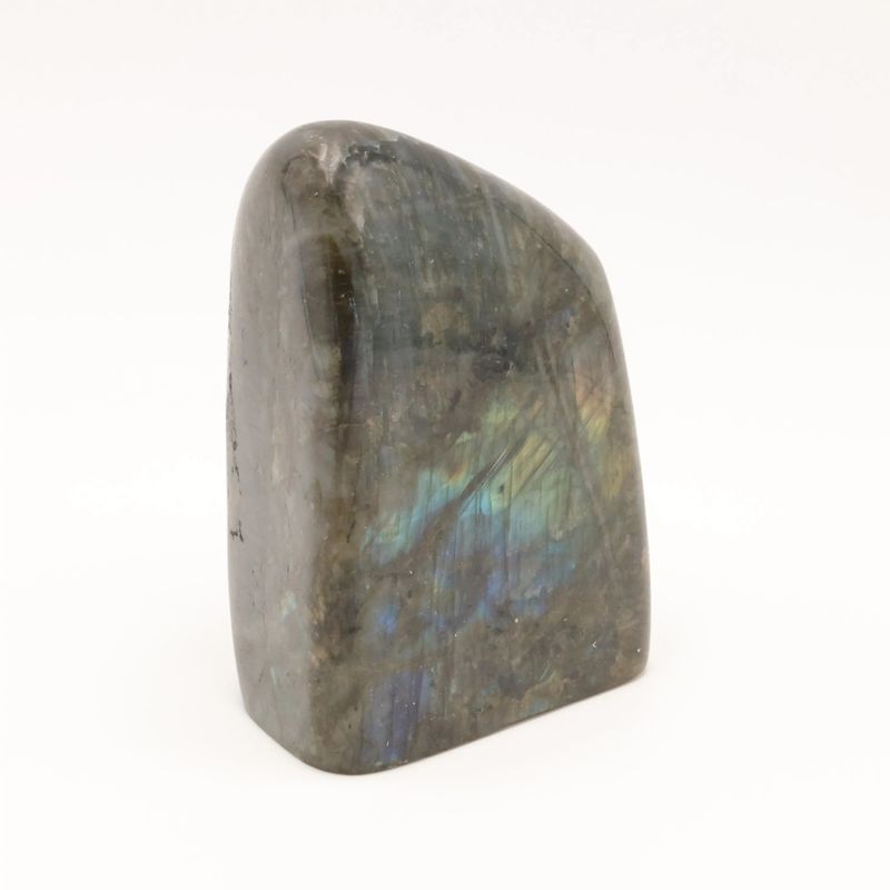 Bloc de Labradorite de Madagascar de 951 g, pierre naturelle aux reflets bleu-vert chatoyants