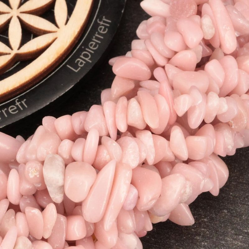 Perles Opale Rose en pierre naturelle baroque sur fil de 36 cm pour la création de bijoux