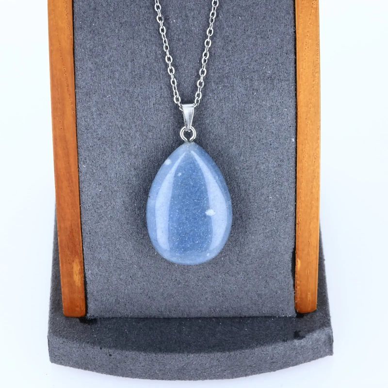Pendentif Aventurine Bleue en larme, pierre naturelle d'intuition et de calme pour collier
