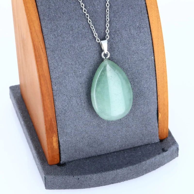 Pendentif goutte en Aventurine Verte naturelle, bijou de lithothérapie de chance et d'harmonie