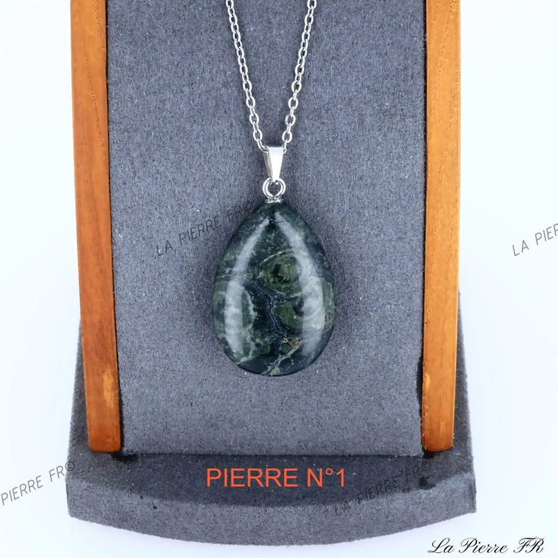 Pendentif goutte en Jaspe Mabamba (Kambaba) naturel, bijou de lithothérapie vert moucheté d'ancrage