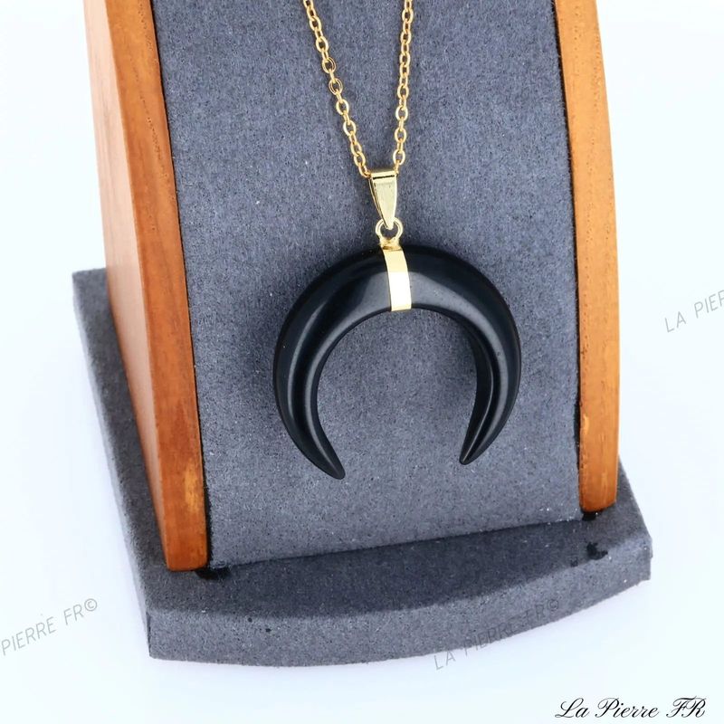Pendentif en Onyx noir naturel en forme de croissant de lune, bijou de lithothérapie