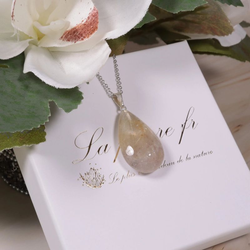 Pendentif Quartz Rutile en pierre naturelle, goutte transparente aux inclusions dorées, bijou de collier