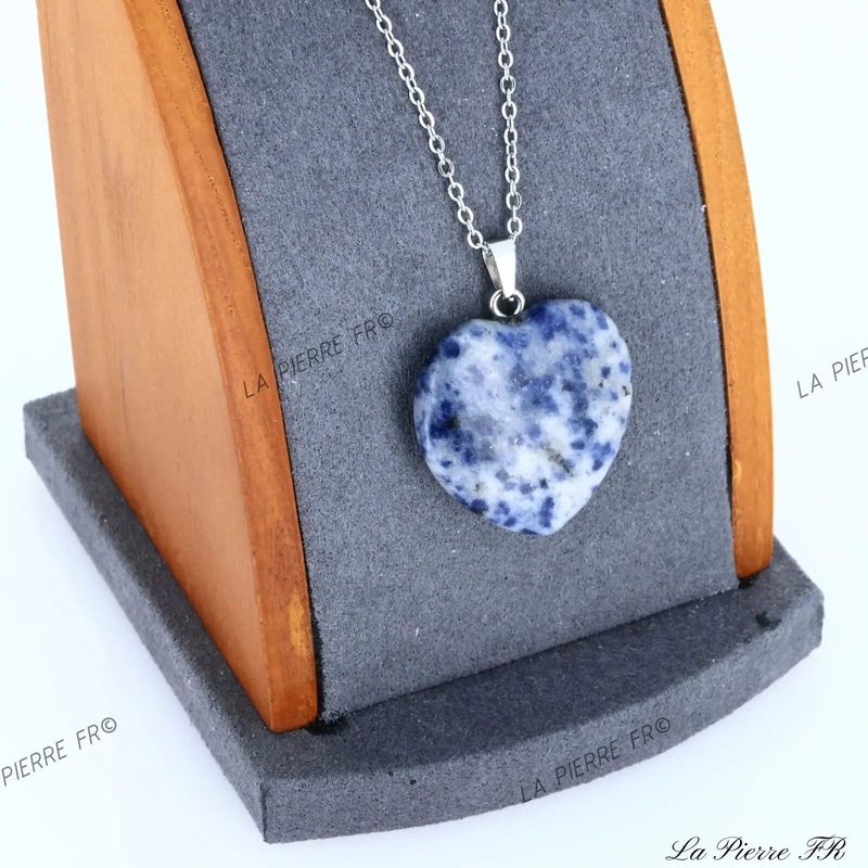 Pendentif cœur en Sodalite bleue naturelle, bijou de lithothérapie de communication et de logique