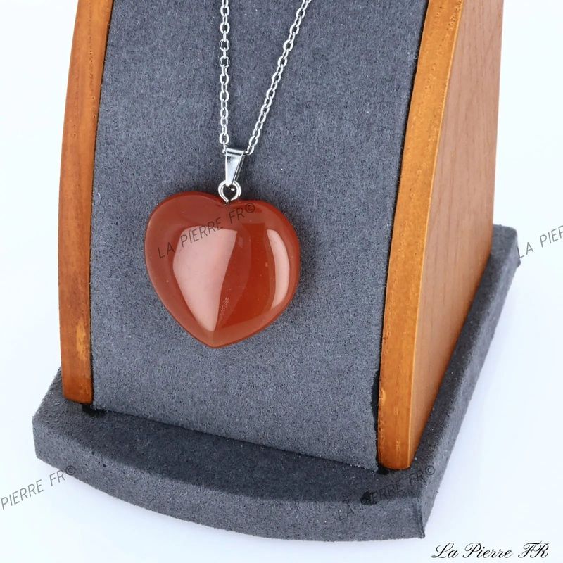 Pendentif Cornaline en cœur, pierre naturelle de motivation et d'ancrage pour collier