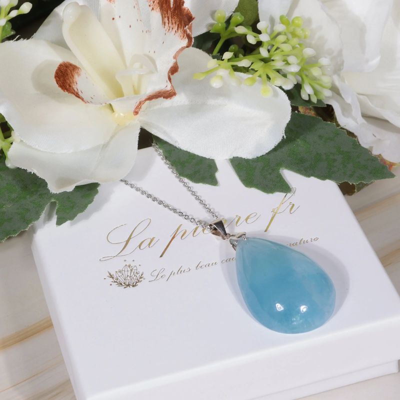 Pendentif en aigue marine avec bélière en argent