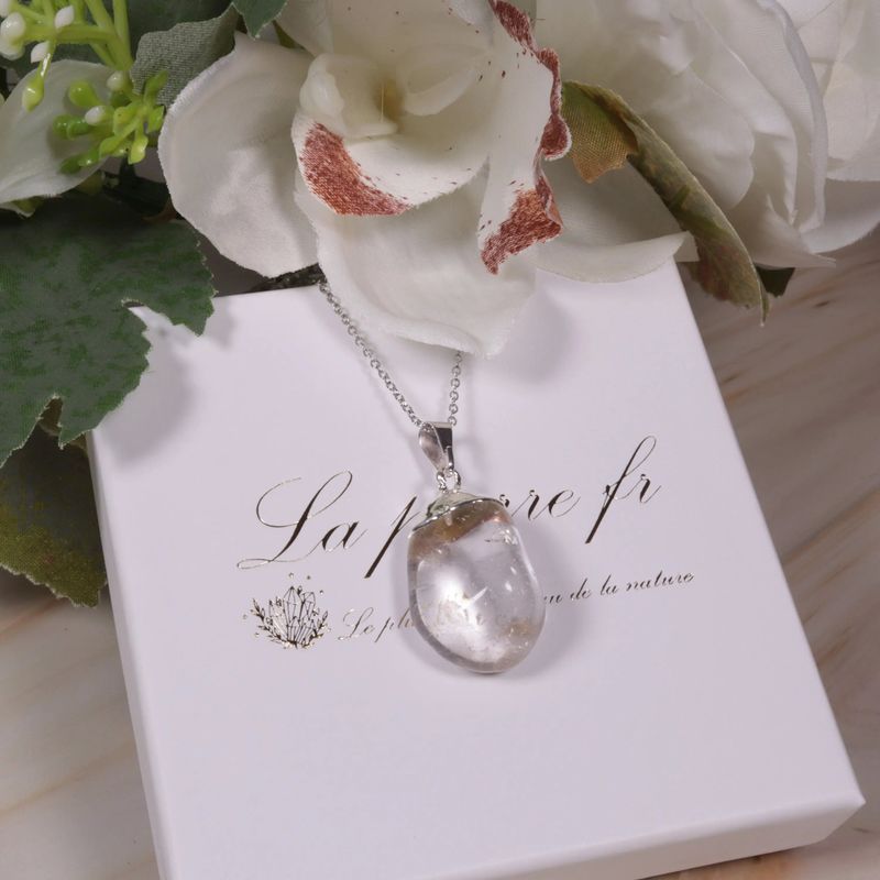 Pendentif en Cristal de Roche du Brésil - La Pierre FR