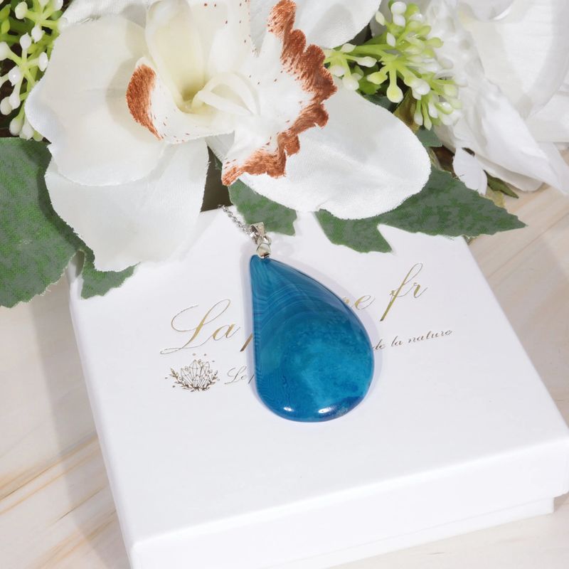 Pendentif larme en pierre d'agate bleue - La Pierre FR