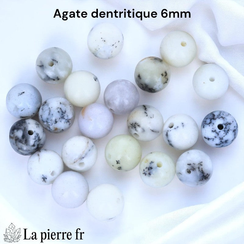 Lot de 30 perles Agate Dendritique naturelle 6mm Madagascar, rondes, pour création de bijoux, couleur blanc laiteux avec motifs dendritiques.