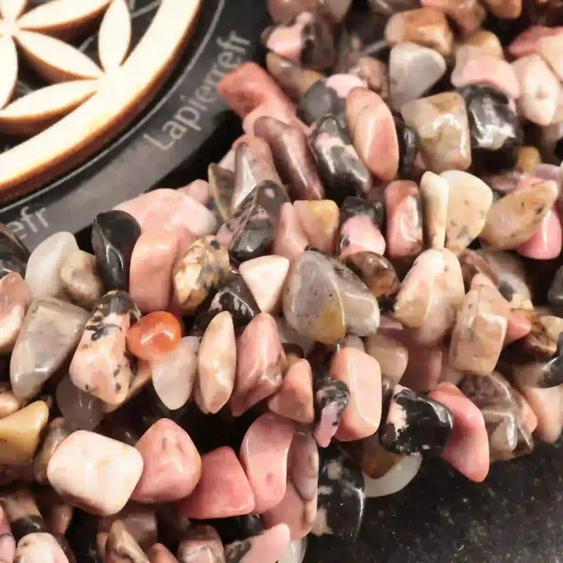 perle naturelle en rhodonite 