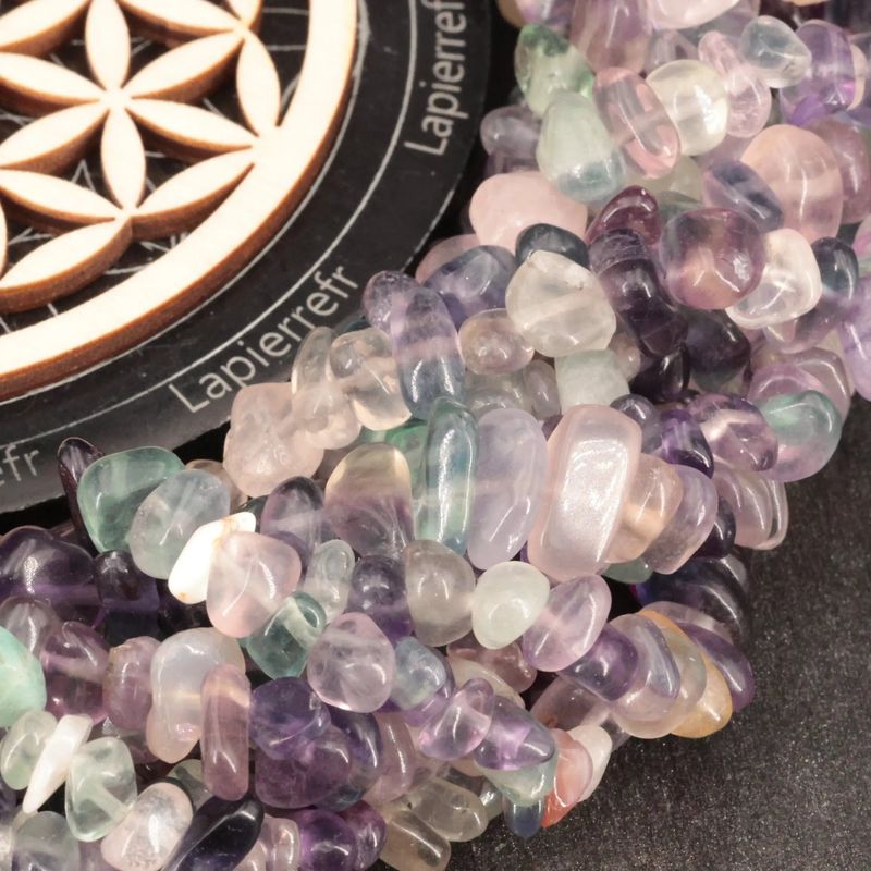 Perles Fluorite en pierre naturelle baroque sur fil de 36 cm pour la création de bijoux