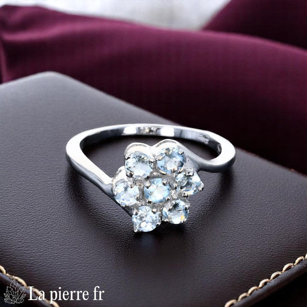 Bague Aigue-Marine (Floraison Céleste) multi-pierres en argent rhodié, 7 pierres rondes 3mm - Vue de dessus.